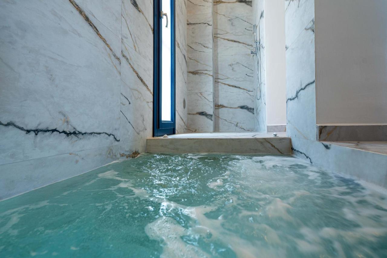Amera Suites Fira  Luaran gambar